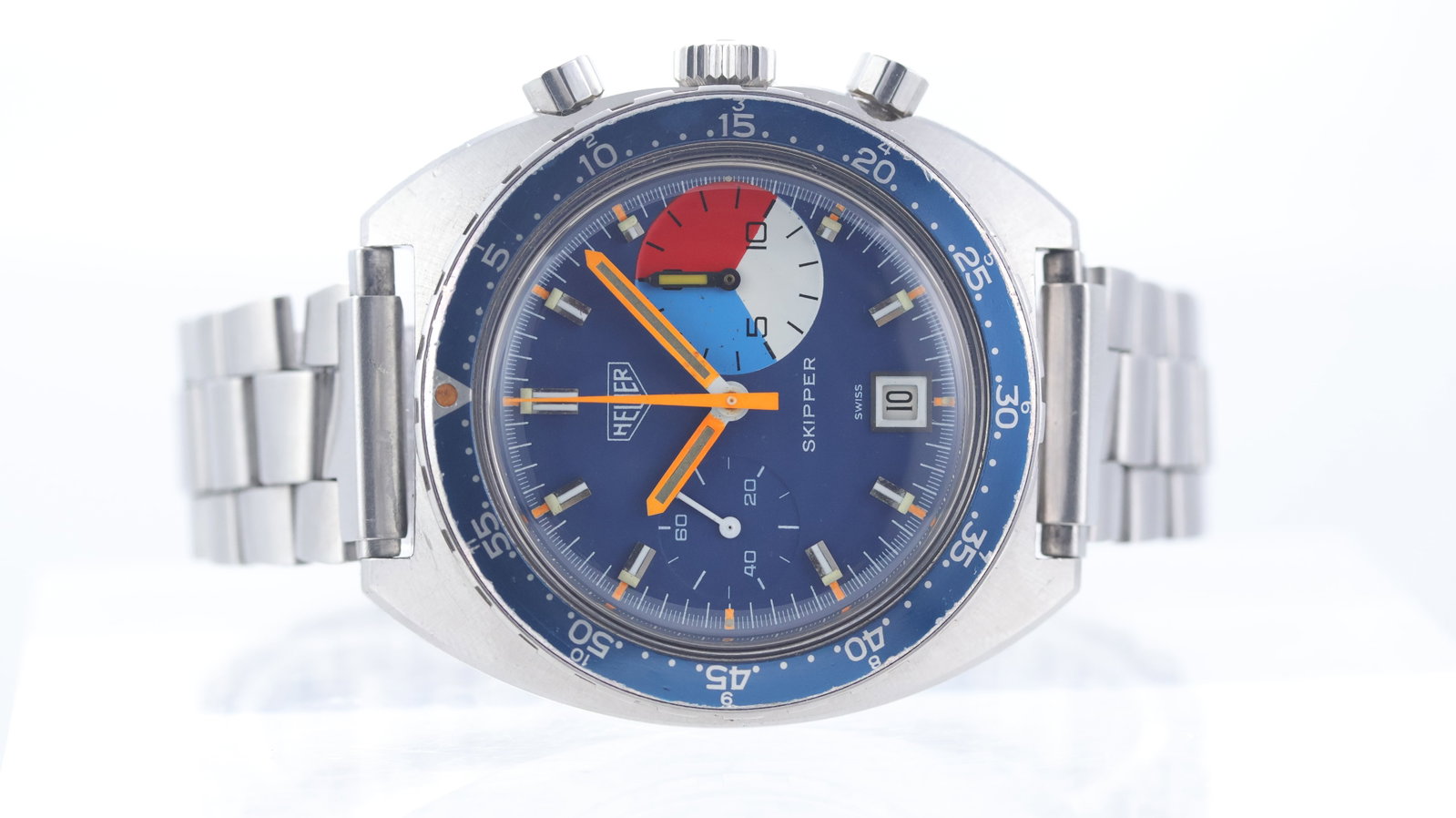 Heuer Skipper First Execution Ref 73463 Circa 1970's: Brand: HeuerModel Name: SkipperReference: 73463Movement type: Manual WindMovement calibre: Valjoux 7734Movement features: Signed Heuer Leonidas SAYear: Circa 1970'sDial shape: CircularDial colour: Blu