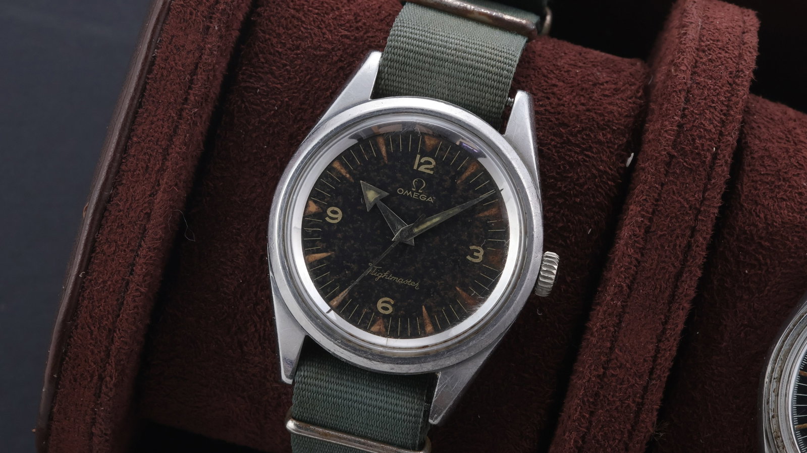 Rare & Important Vintage Omega Flightmaster Railmaster Ref 2914-2 Circa 1957: Brand: OmegaModel Name: FlightmasterReference: 2914-2Movement type: Manual WindMovement calibre: Omega 284Year: Circa 1957Dial shape: CircularDial colour: BlackDial features: Dagger radium hour marker