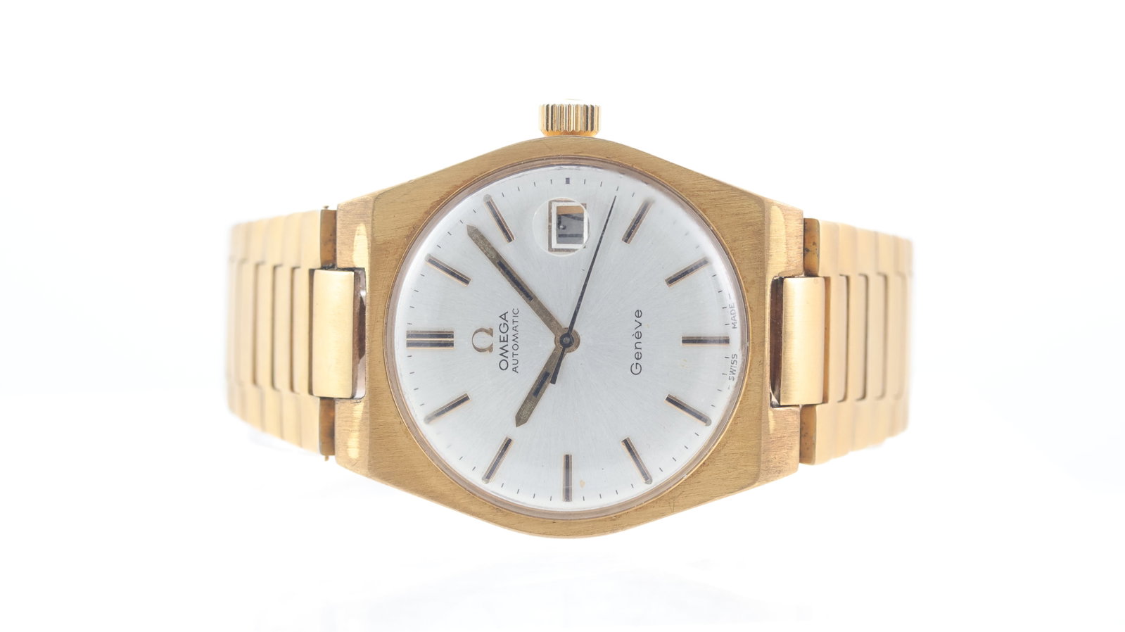 Vintage Omega Geneve Automatic Ref 166.0099 1973: Brand: OmegaModel Name: GeneveReference: 166.0099Movement type: AutomaticMovement calibre: Omega 1481Year: 1973Dial shape: CircularDial colour: SilverDial features: Applied baton hour markers with bla