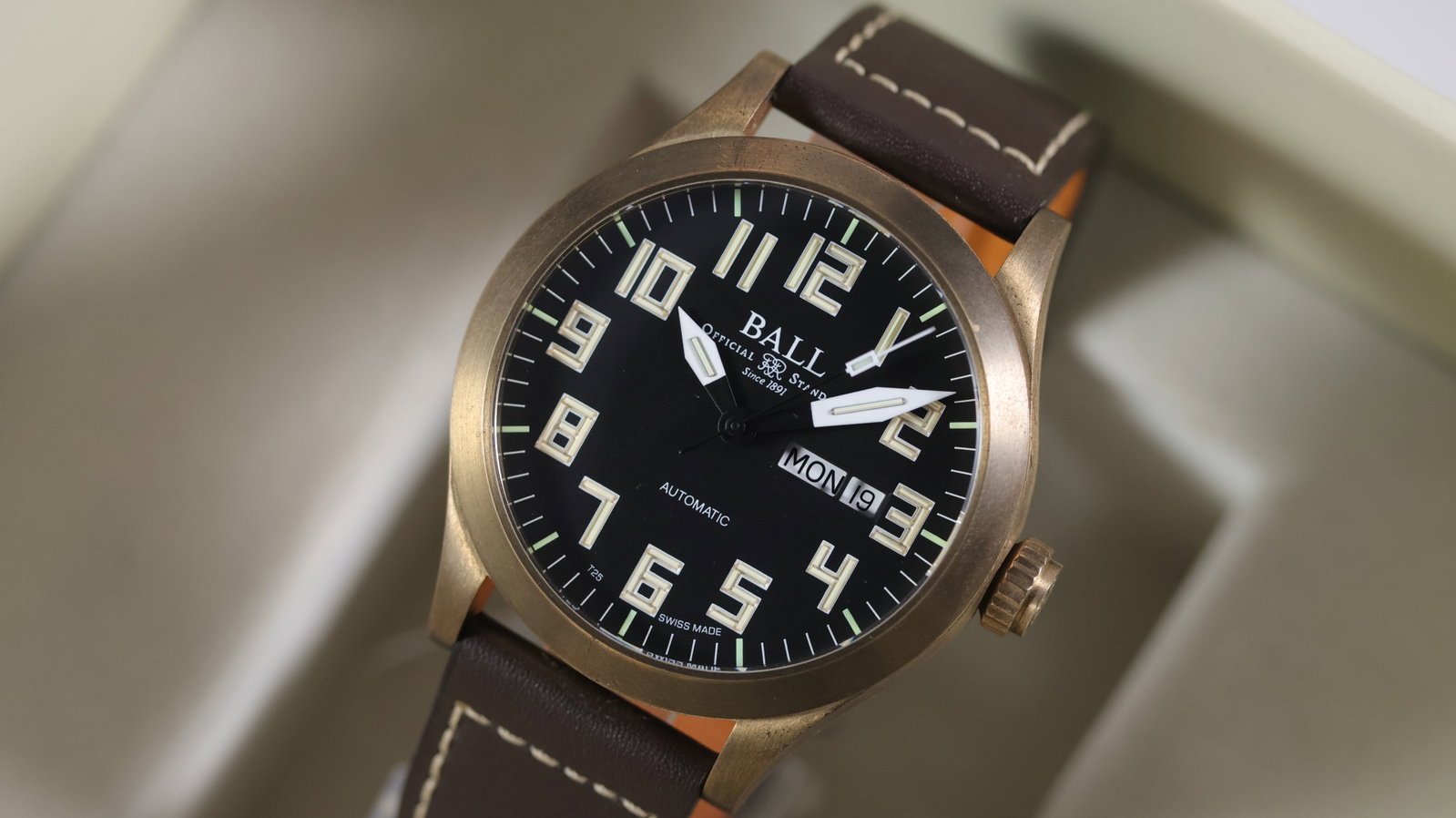 Ball Engineer III Bronze Ref NM2186C-L3J-BK with Box and Papers: Brand: BallModel Name: Engineer III BronzeReference: NM2186C-L3J-BKMovement type: AutomaticBox: Full BoxPapers: Guarantee CardPapers features: Un-datedDial shape: CircularDial colour: BlackDial featur