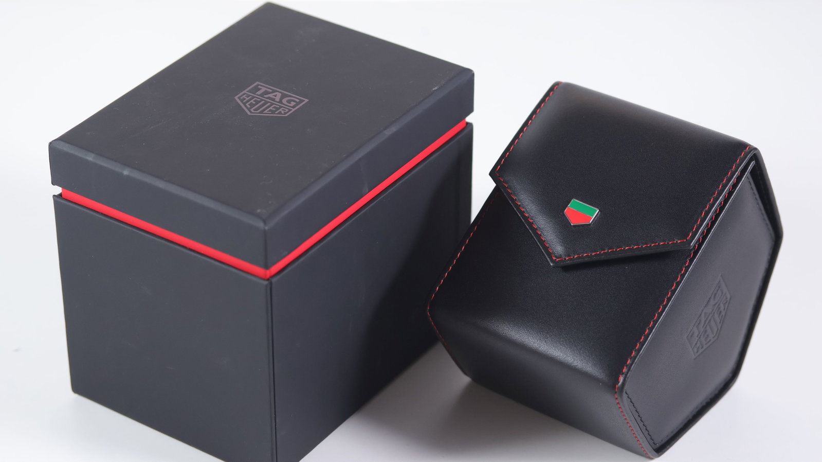 *To Be Sold Without Reserve* Tag Heuer inner and outer box: *To Be Sold Without Reserve* Tag Heuer inner and outer box