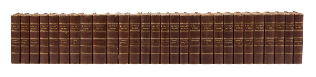 Alexander Dumas nicely bound (1 of 3)