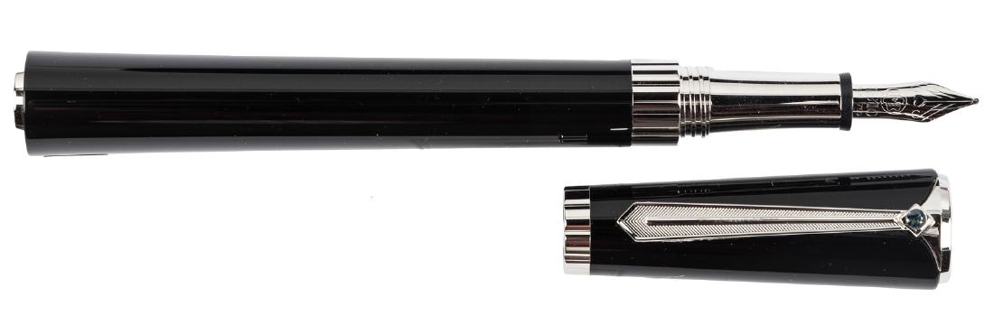 Montblanc marlene dietrich fountain pen top