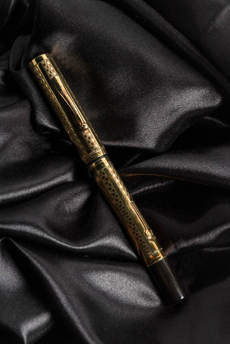 WATERMAN No. 0552 Fountain Pen, Gold-Filled GOTHIC: Heading: Author: Waterman Title: No. 0552 Fountain Pen, Gold-Filled Gothic Overlay Place Published: United States Publisher: Date Published: c.1925 Description: No. 0552 bl