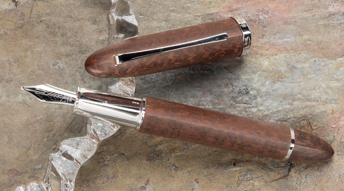 OMAS 360 Snake Wood Fountain Pen (1 of 2)