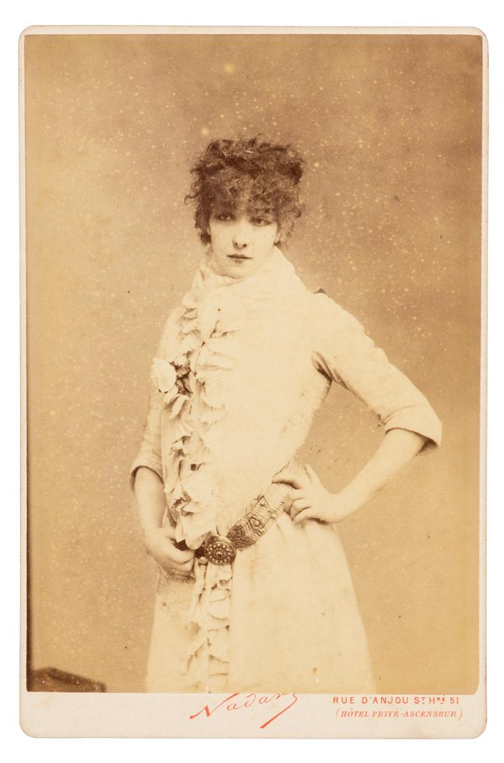 Nadar cabinet photograph of Sarah Bernhardt (1 of 1)