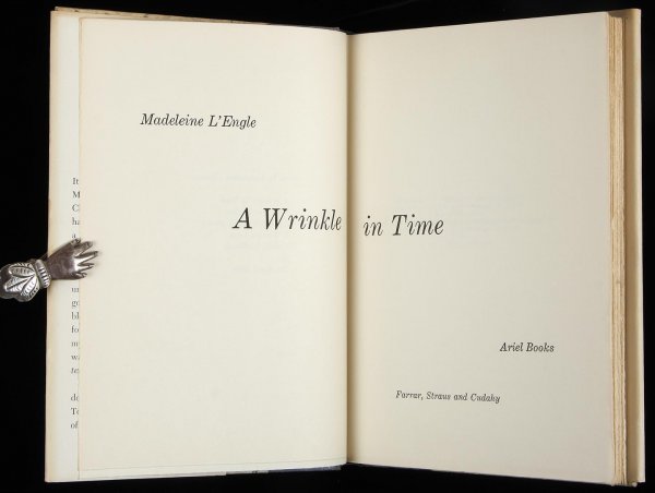 L'Engle A Wrinkle in Time First Edition in dj - 3