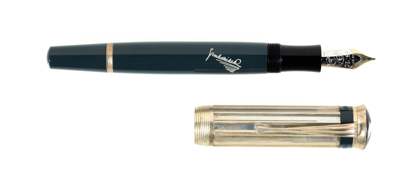 MONTBLANC Writers: Charles Dickens Ltd Ed FP (1 of 1)