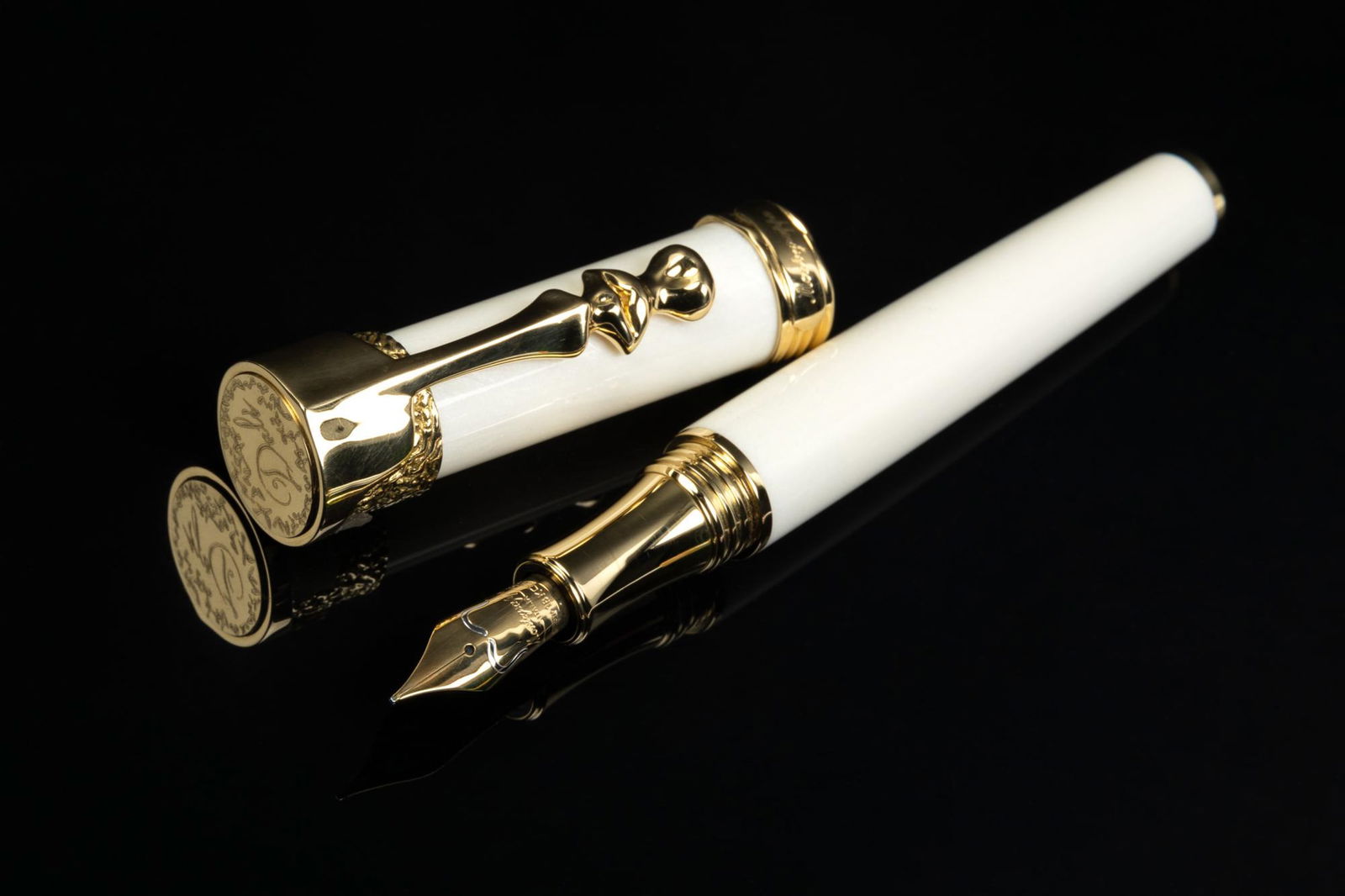 MONTEGRAPPA Salvador Dali 18K Gold Apparition Ltd Ed FP (1 of 5)