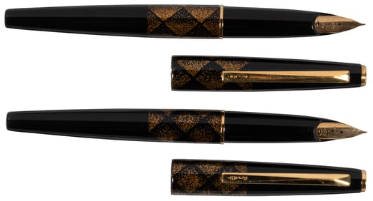 PILOT: Lot of 2 Diamond-Pattern Maki-e Fountain Pens