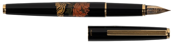 PILOT: Peony Maki-e Fountain Pen