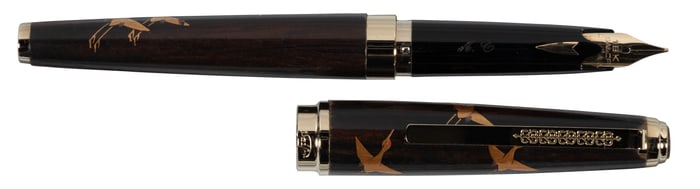 SAILOR: Kaga Wood Maki-e Thousand Cranes Fountain Pen