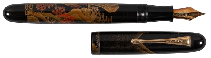PLATINUM: Autumnal Landscape Vintage Maki-e Fountain Pen by Rosui, c.1940s