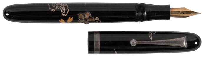 PLATINUM: Black Urushi & Raden Flowers Vintage Maki-e Fountain Pen, c.1950s