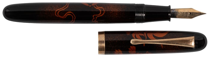 [JAPANESE LACQUER] Lion & Kite Maki-e Fountain Pen, c.1940s