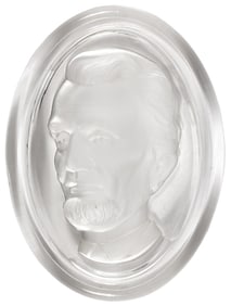 Etched glass bust of Lincoln