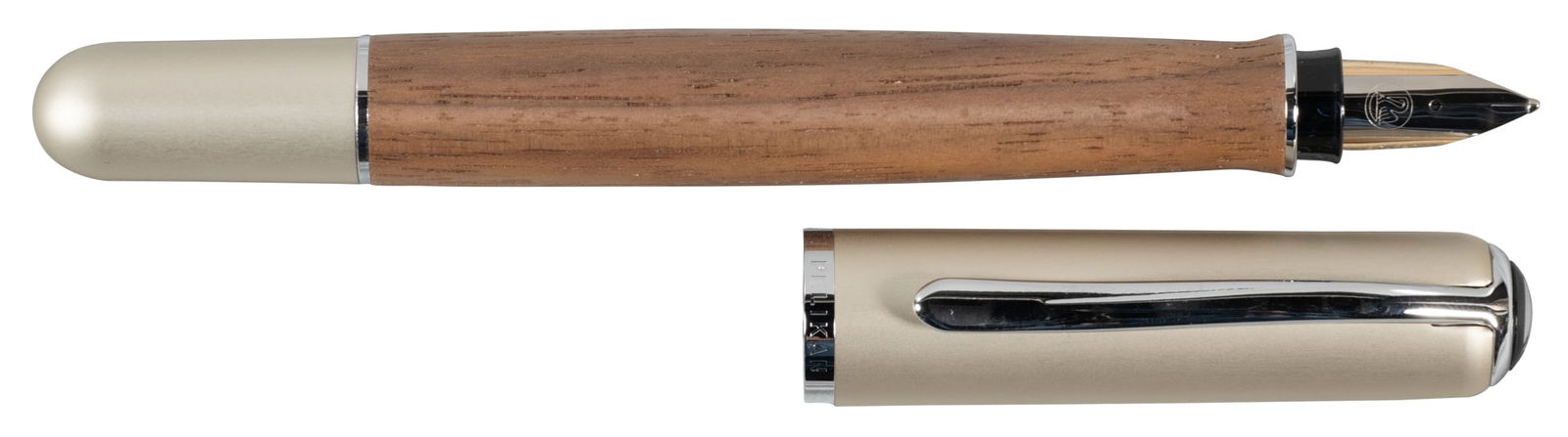 PELIKAN: P364 Epoch Nutwood Brown Fountain Pen (1 of 2)