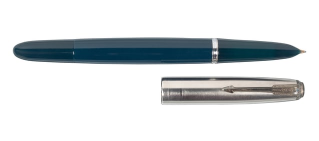 PARKER 51: Blue Body, Chrome Cap, Button-Filler, 1944