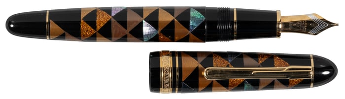 PLATINUM: Izumo Urokomon Maki-e Fountain Pen