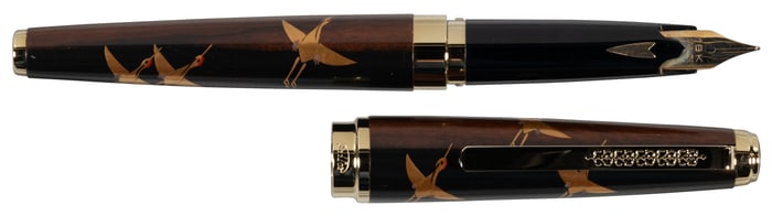 SAILOR: Kaga Wood Maki-e Thousand Cranes Fountain Pen