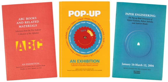 Bienes Museum exhibition catalogues