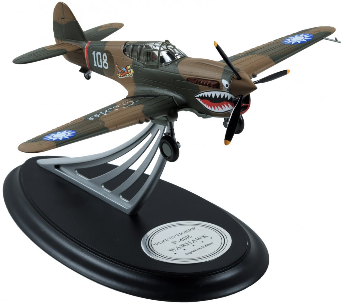 Signed Franklin Mint P-40E Warhawk Signature Edition (1 of 2)