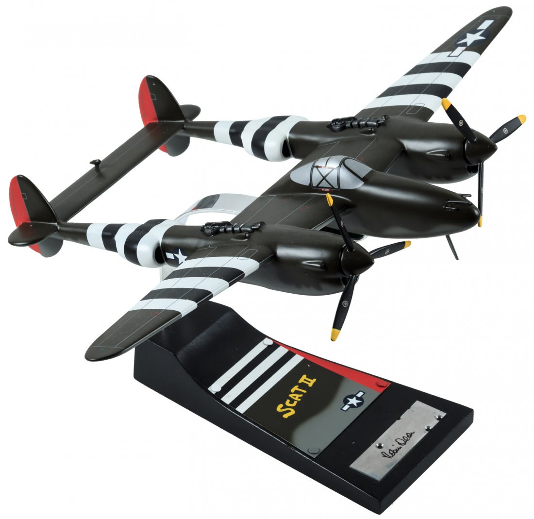 Signed Limited Edition Danbury Mint P-38 model (1 of 2)