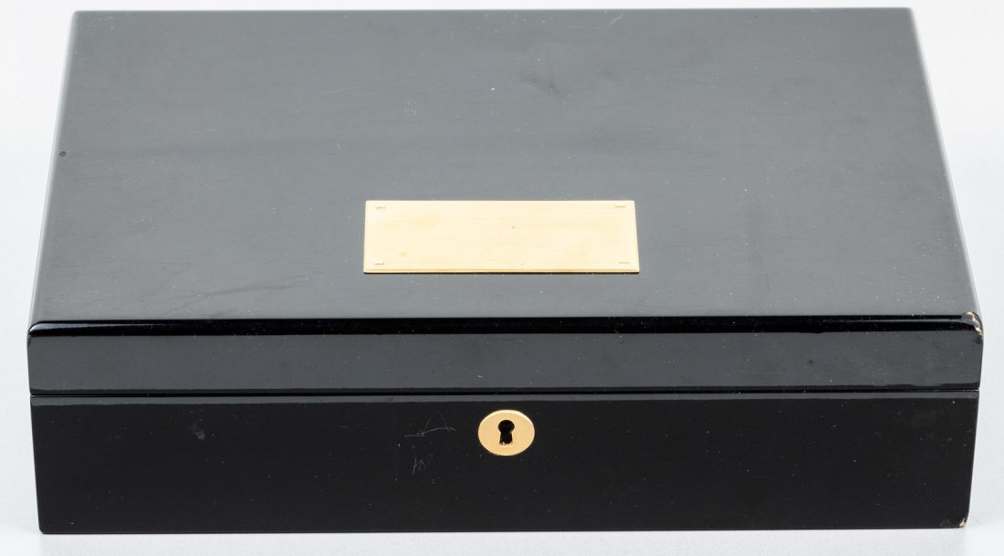 Montblanc Pen Safe with gold plated key (1 of 1)