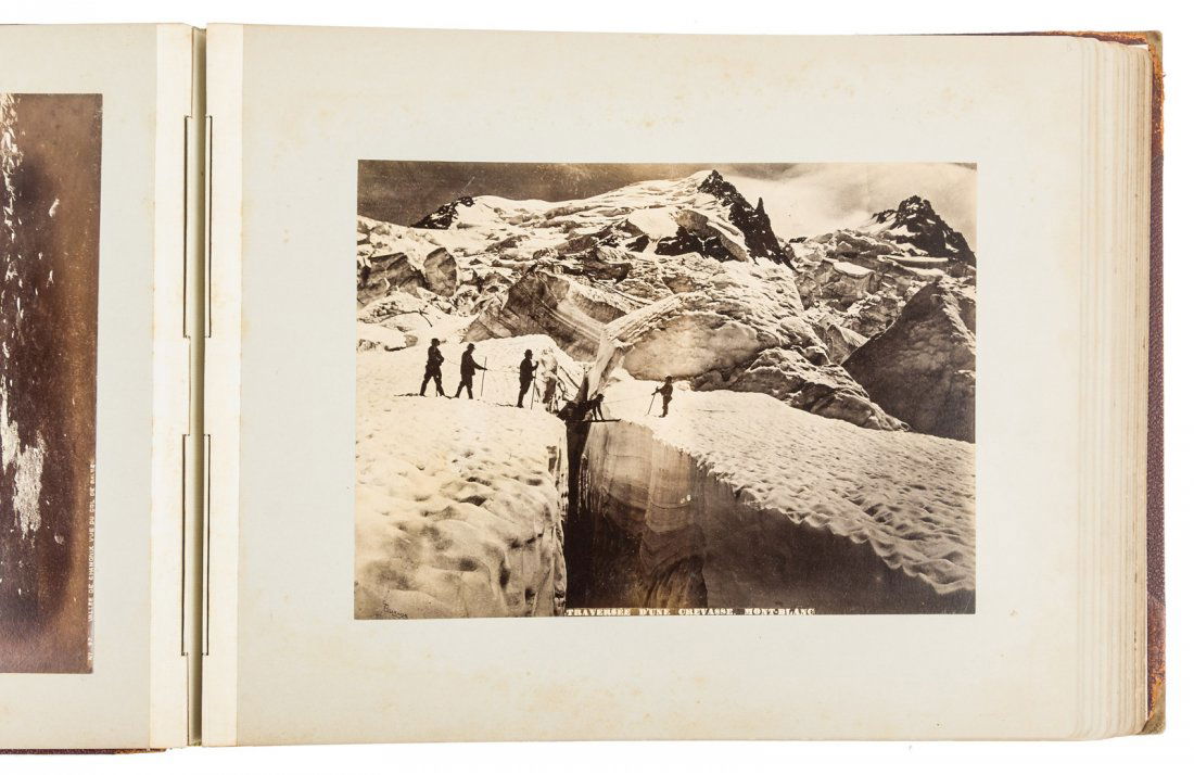 Two albums with photos of Mont Blanc climbers (1 of 9)