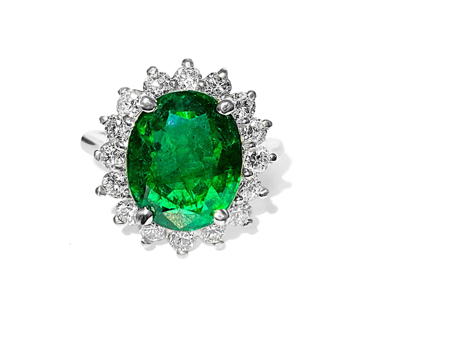 14K Gold, 100% Natural 4.50ct Emerald & Diamond Ring (1 of 5)