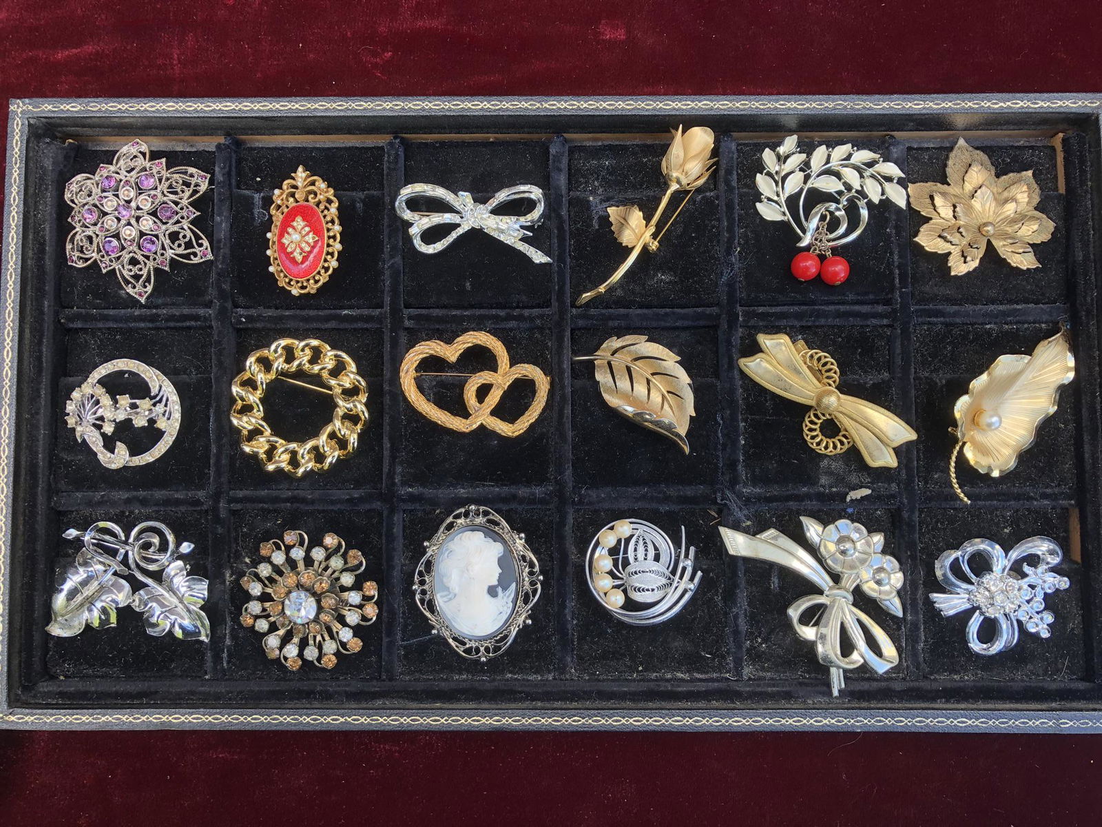 brooch lot a: lot of 18 assorted brooches some signed including trifari display not included