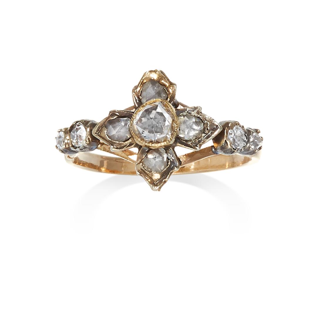 AN ANTIQUE DIAMOND RING in high carat yellow gold and (1 of 1)