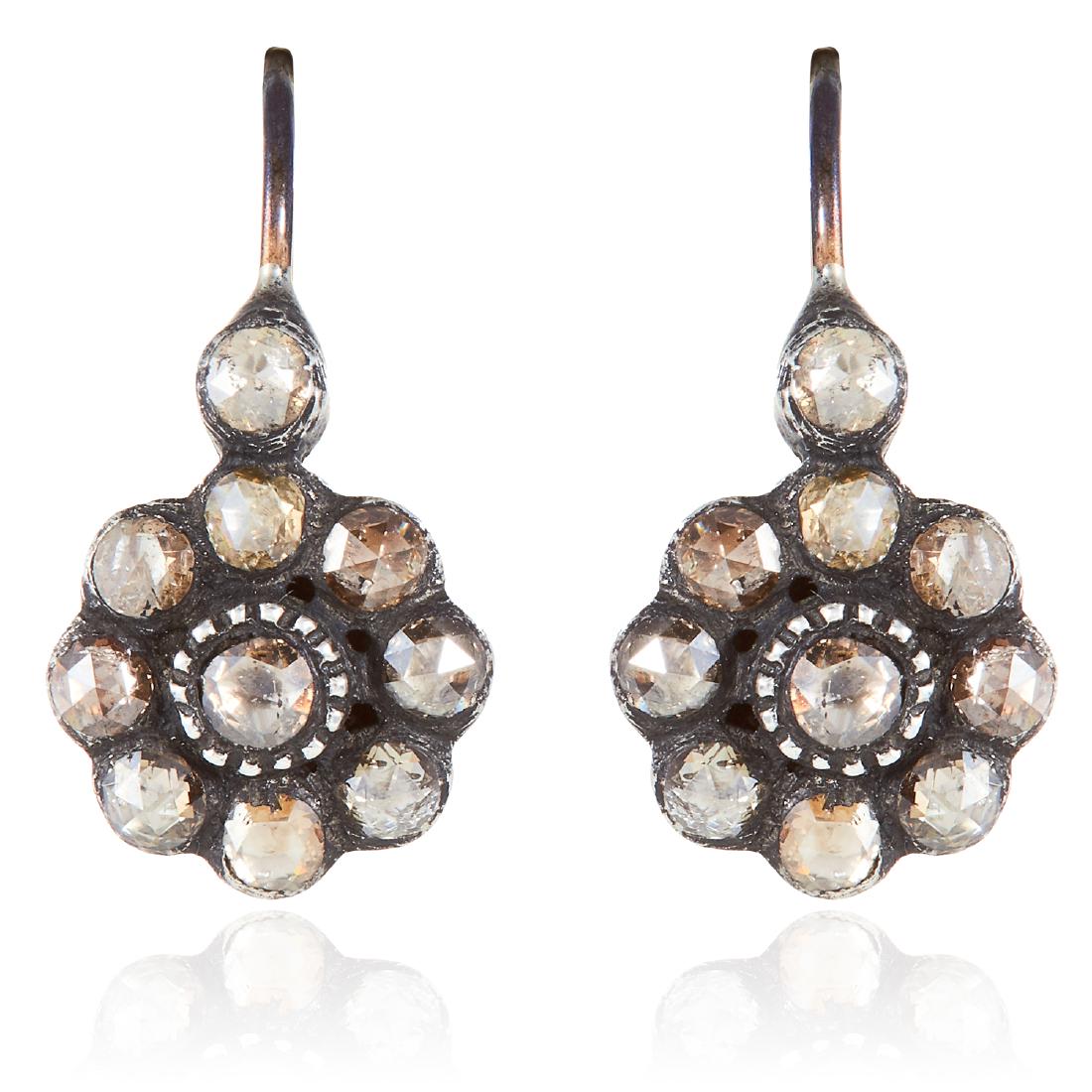 A PAIE OF ANTIQUE DIAMOND EARRINGS in yellow gold and (1 of 1)