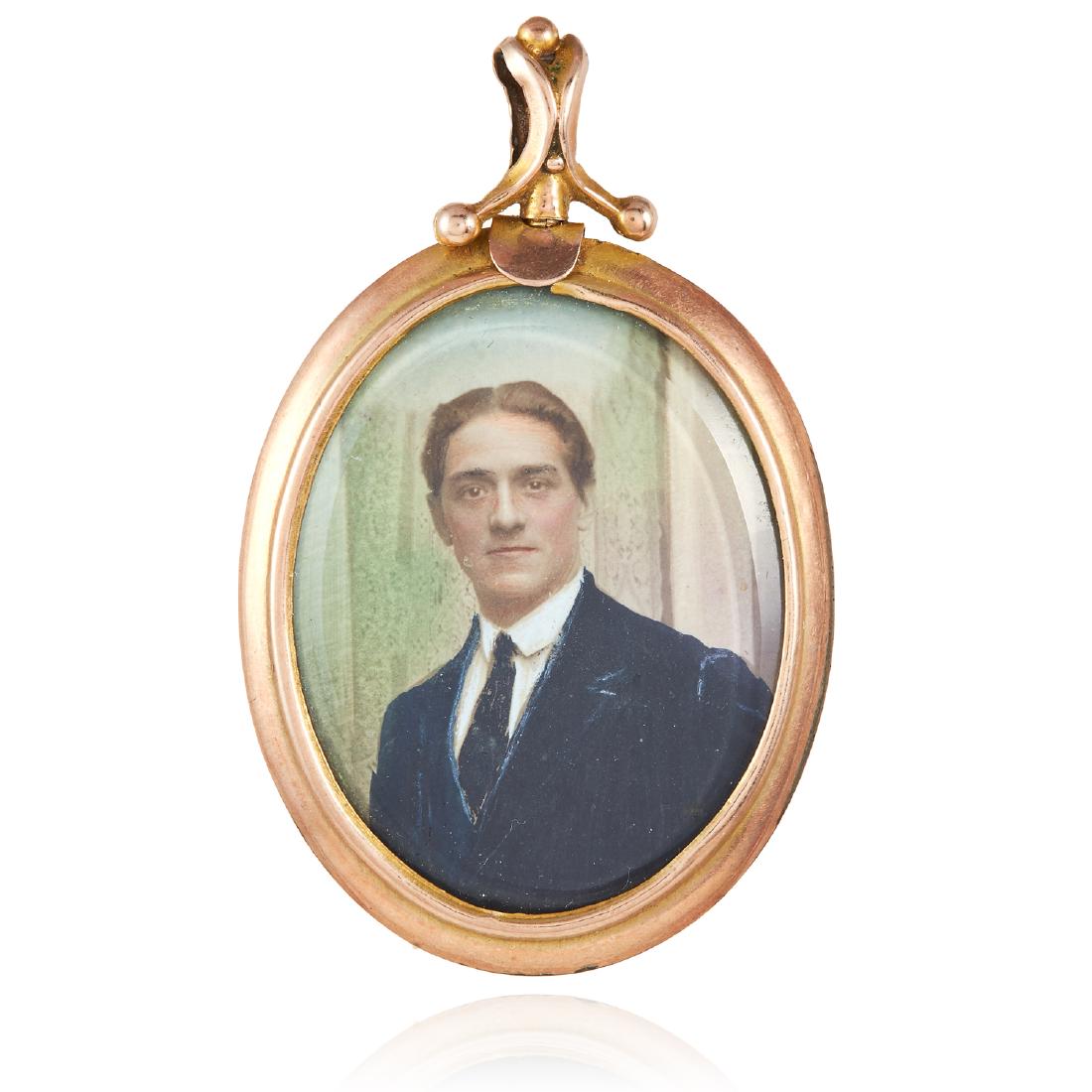 AN ANTIQUE PORTRAIT MINIATURE MOURNING LOCKET PENDANT (1 of 1)