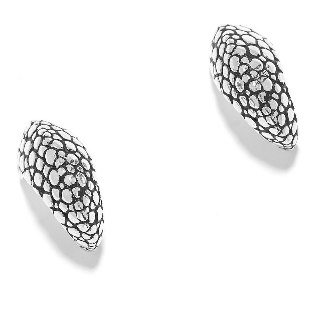 SILVER EARRINGS, STEPHEN WEBSTER in textured half hoop: SILVER EARRINGS, STEPHEN WEBSTER in textured half hoop form, signed SW, 1.6cm, 5.3g.
