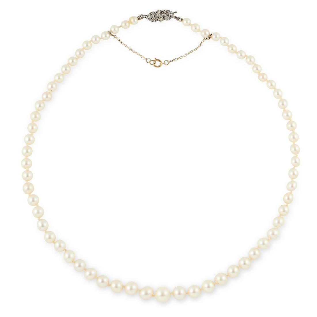 PEARL BEAD NECKLACE comprising of a single row of (1 of 1)
