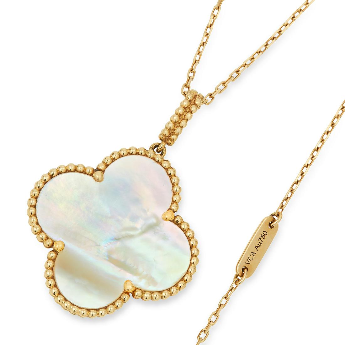 A LARGE MOTHER OF PEARL ALHAMBRA PENDANT NECKLACE, VAN (1 of 2)