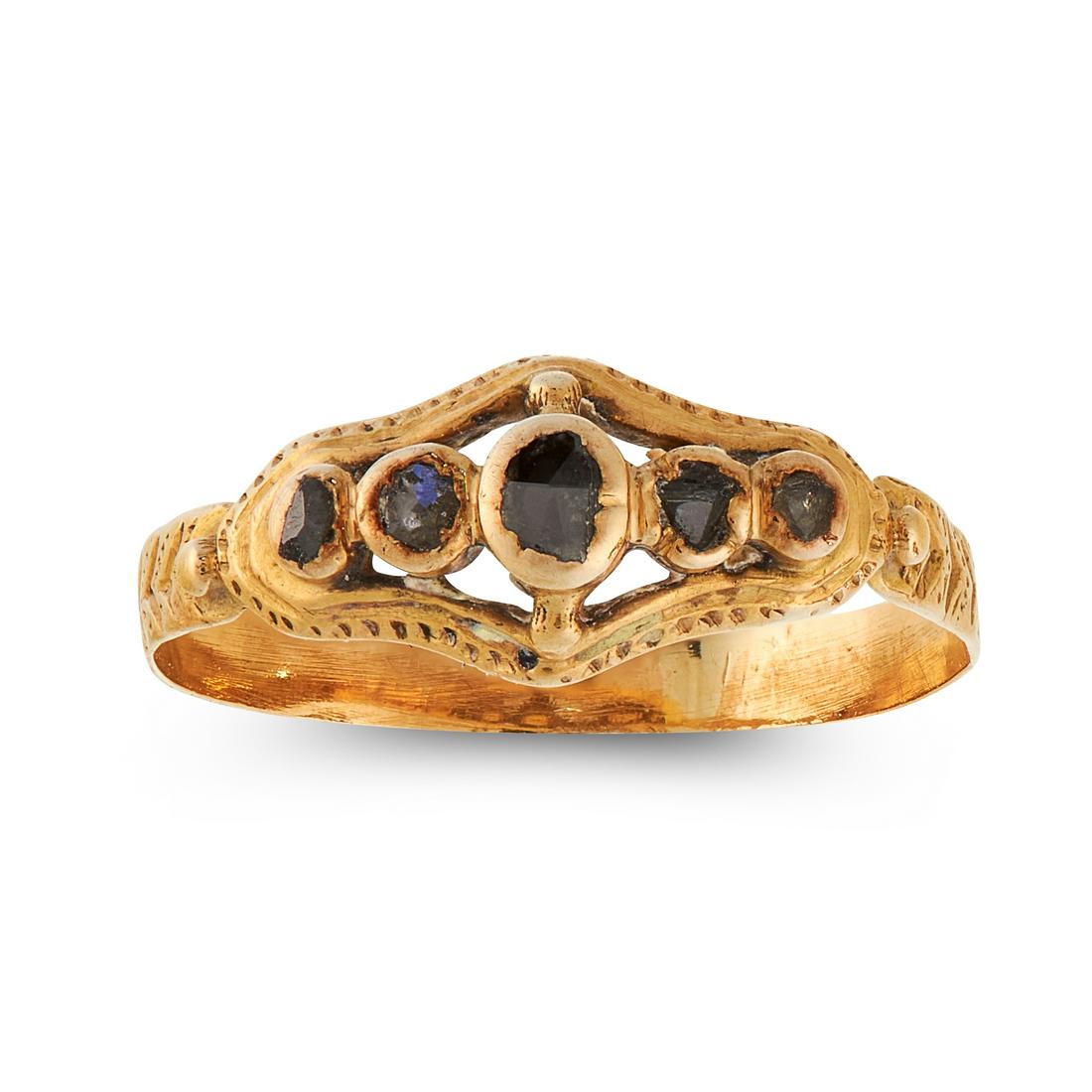 AN ANTIQUE DIAMOND RING in yellow gold, set with a row (1 of 1)