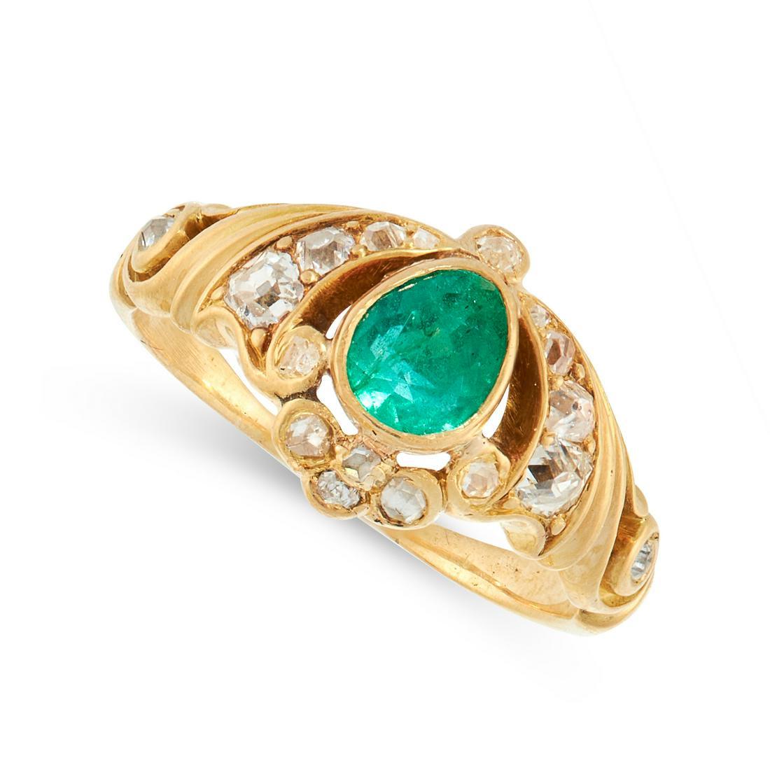 ANTIQUE EMERALD AND DIAMOND RING in yellow gold, set (1 of 1)