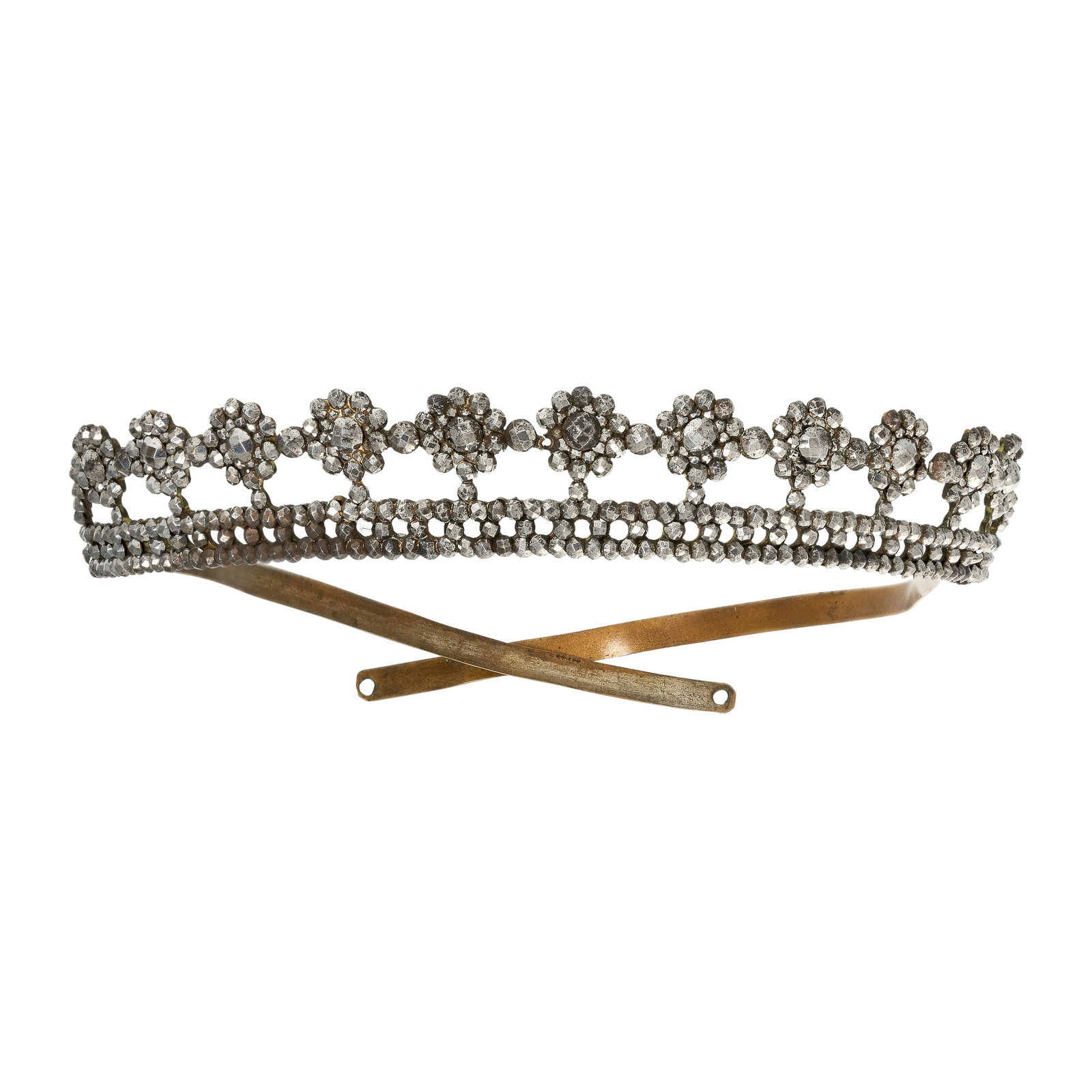 AN ANTIQUE GEORGIAN CUT STEEL TIARA, EARLY 19TH CENTURY: AN ANTIQUE GEORGIAN CUT STEEL TIARA, EARLY 19TH CENTURY Foliate motifs Cut steel 44.1 grams