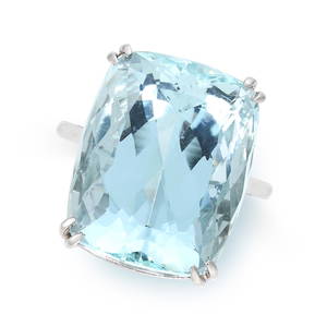 AN AQUAMARINE COCKTAIL RING in white gold, set with a large cushion cut aquamarine of 22.05 carats,