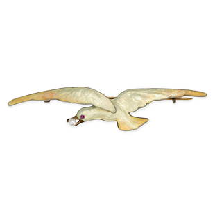 MEYLE & MAYER, AN ART NOUVEAU ENAMEL AND RUBY BIRD BROOCH designed to depict a gull in flight, the b: MEYLE & MAYER, AN ART NOUVEAU ENAMEL AND RUBY BIRD BROOCH designed to depict a gull in flight, the body relieved with varicoloured enamel, with a ruby eye and holding a faux pearl in its beak,