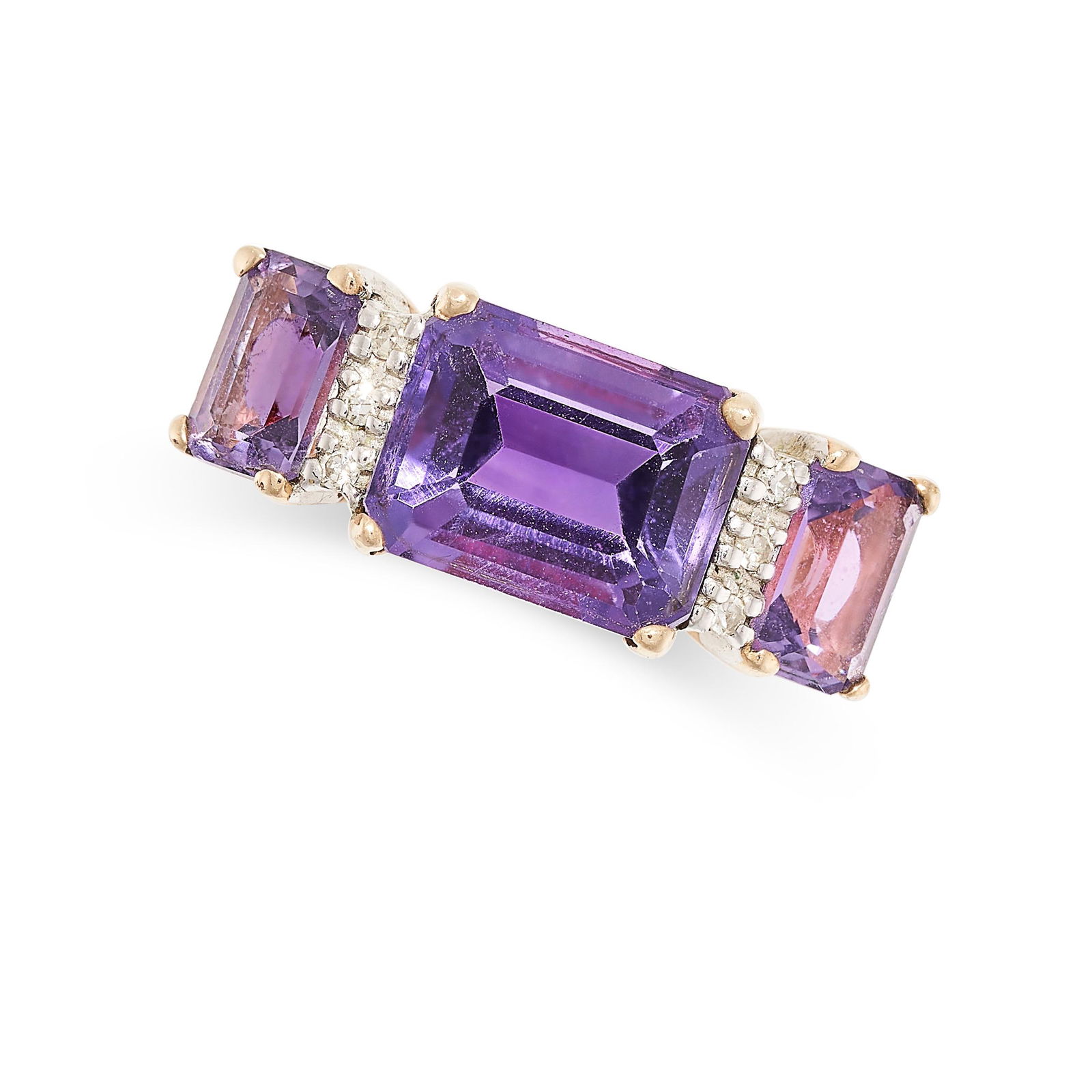 NO RESERVE - AN ASSORTED LOT OF RINGS comprising a vintage pearl three stone ring, an amethyst (1 of 6)