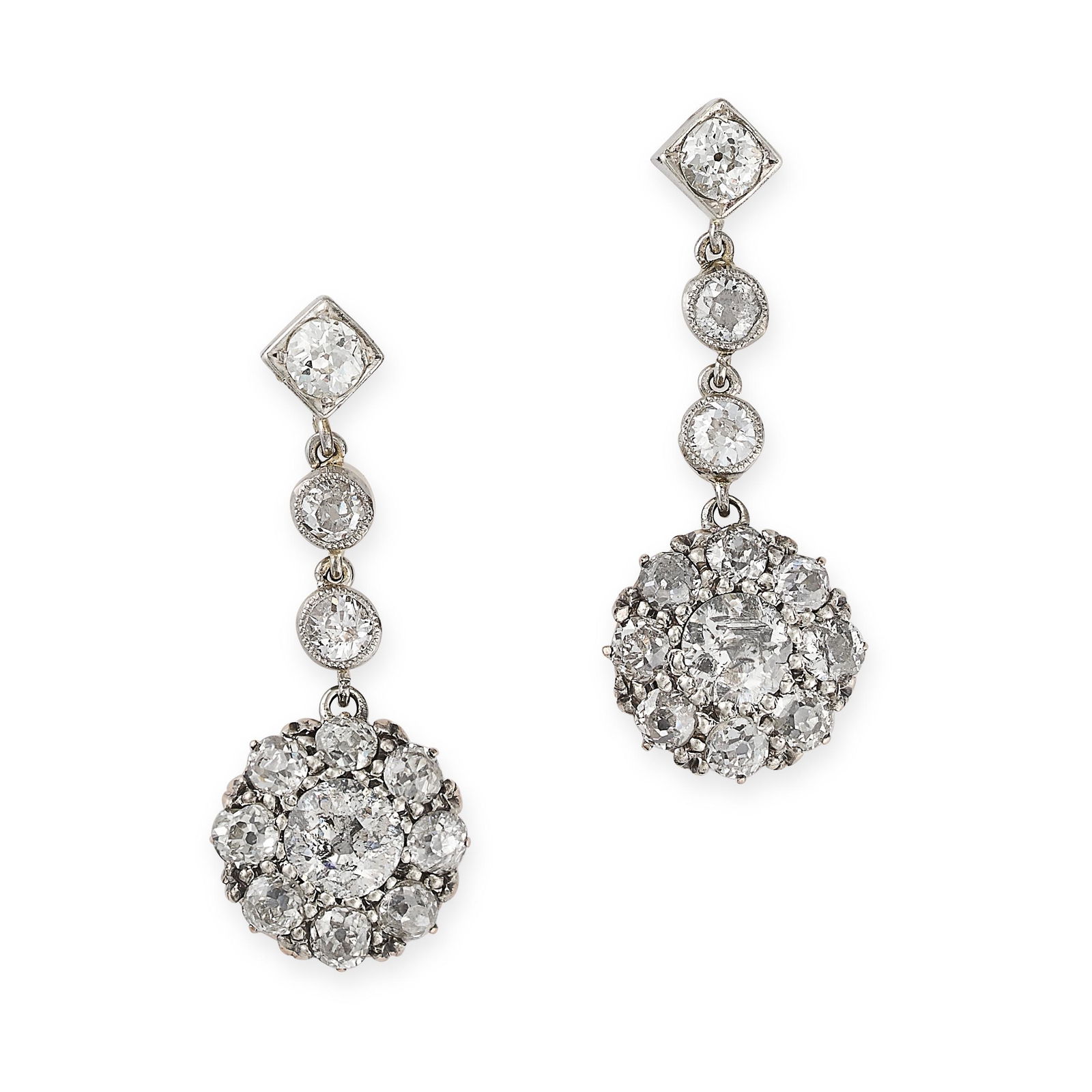 A PAIR OF ANTIQUE DIAMOND DROP EARRINGS, EARLY 20TH CENTURY in yellow gold and platinum, each set (1 of 1)