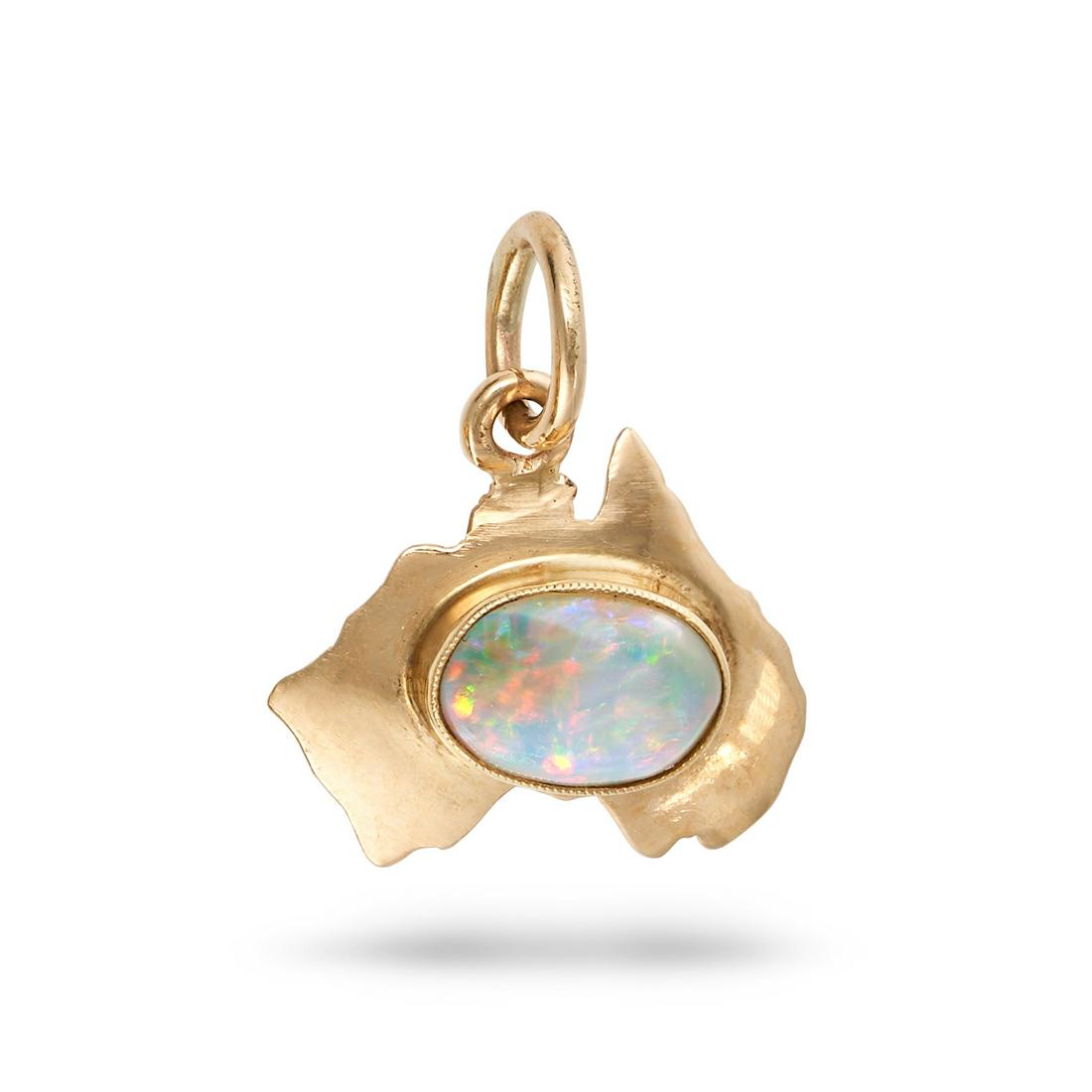 NO RESERVE - AN OPAL CHARM / PENDANT in 10ct yellow gold, designed as Australia, set to the centre (1 of 1)