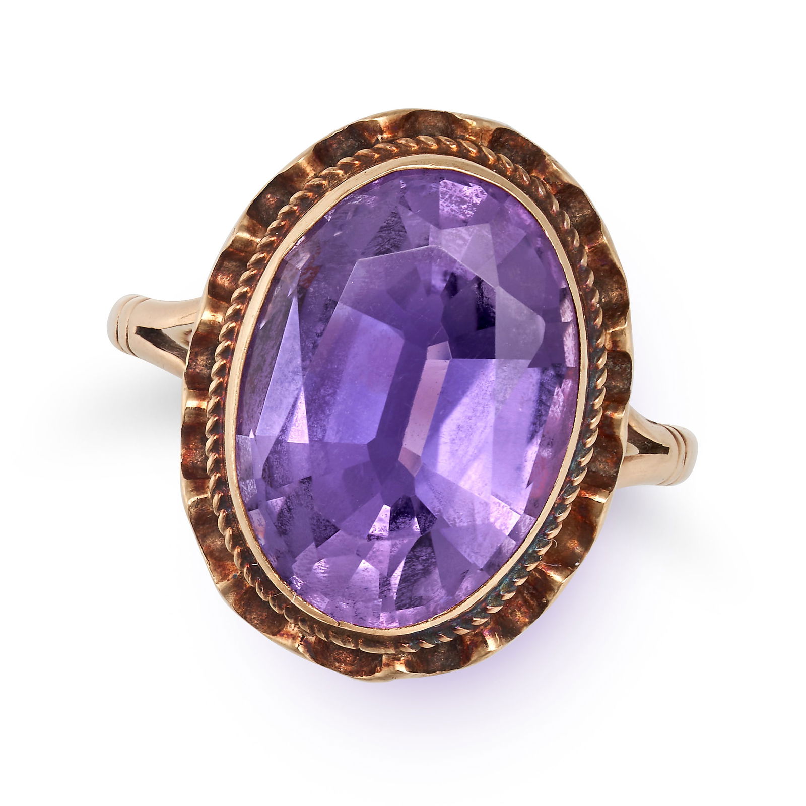 NO RESERVE - A VINTAGE AMETHYST RING in 9ct yellow gold, set with an oval cut amethyst, full British (1 of 2)