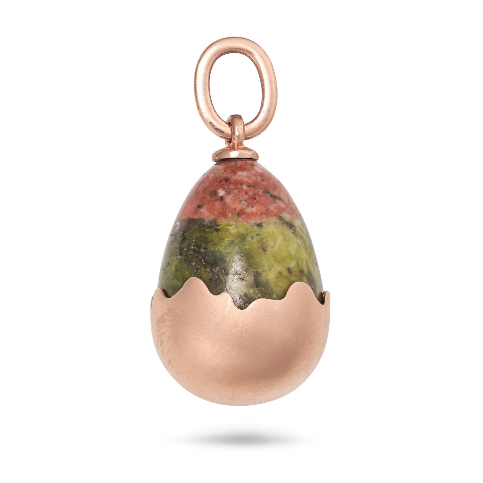 A HARDSTONE EGG CHARM / PENDANT in 56 zolotnik gold, designed as a hatched egg set with a polished (1 of 1)