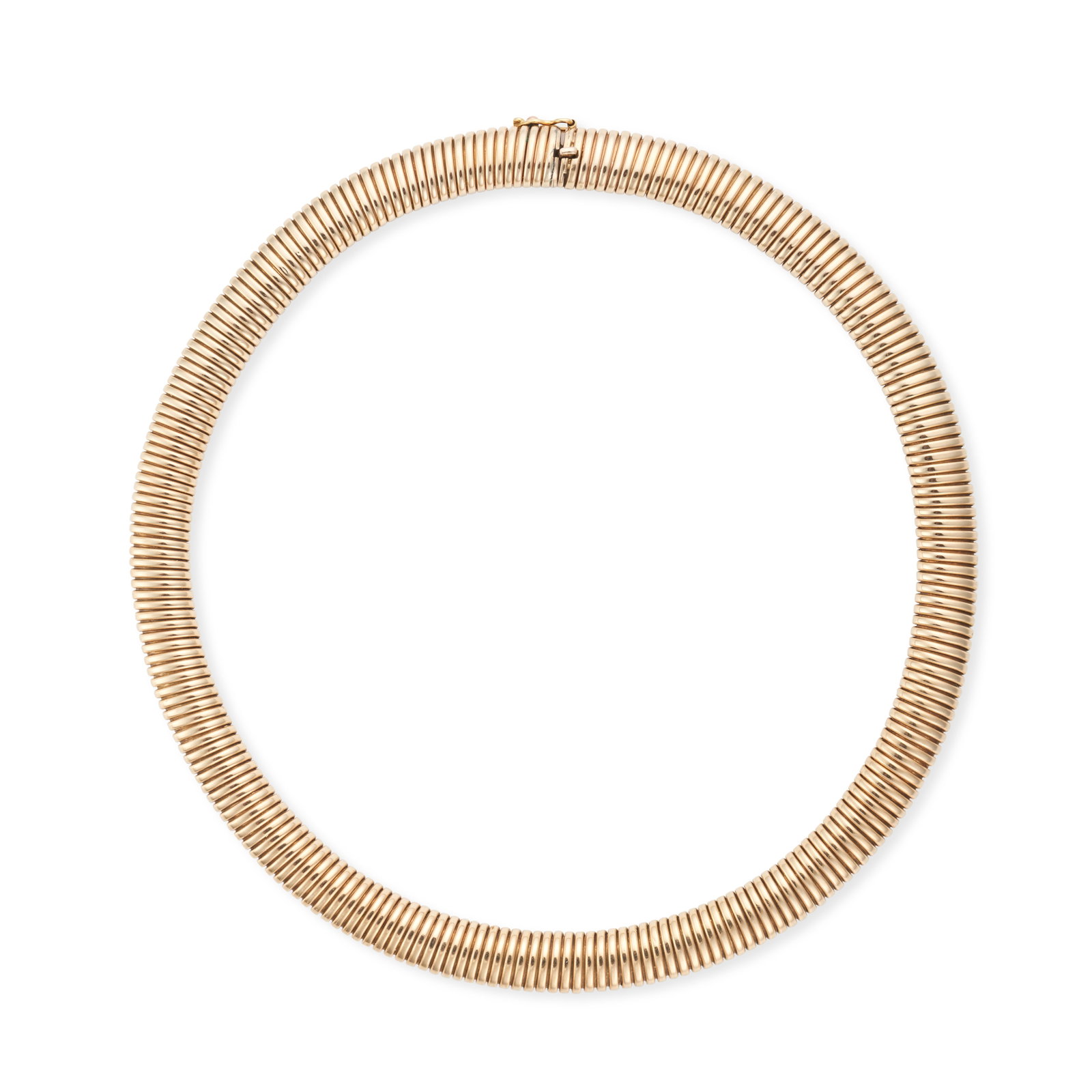 A GAS PIPE NECKLACE of collar design, no assay marks, 43.0cm, 43.5g.: A GAS PIPE NECKLACE of collar design, no assay marks, 43.0cm, 43.5g.