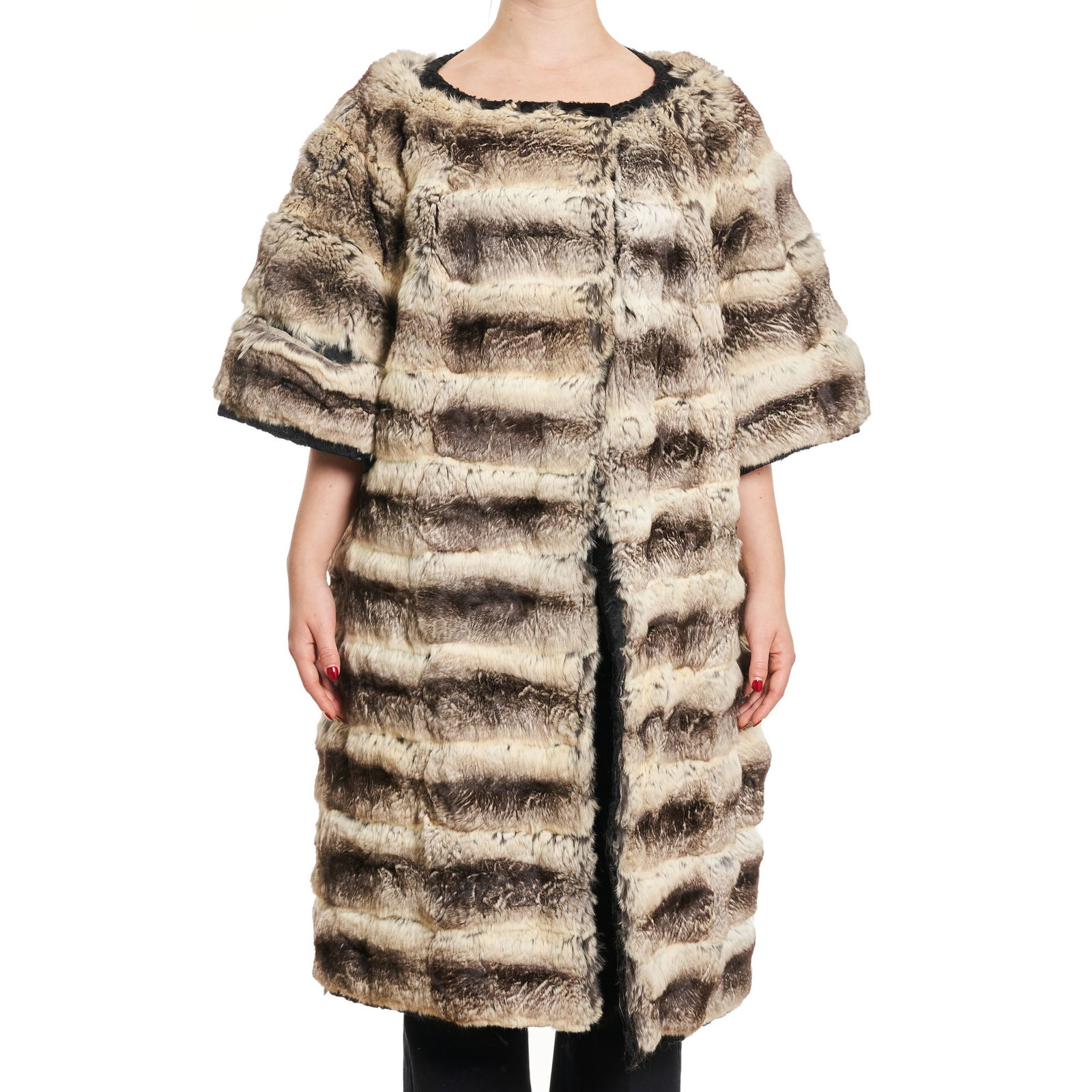 NO RESERVE CHINCHILLA FUR SHORT SLEEVE COAT   Condition grade C (damage to one sleeve).   No size (1 of 1)