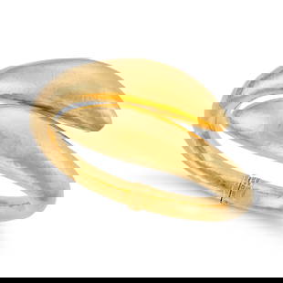 LALAOUNIS, A GOLD BANGLE the hammered bangle in crossover design, signed Ilias Lalaounis, stamped: LALAOUNIS, A GOLD BANGLE the hammered bangle in crossover design, signed Ilias Lalaounis, stamped 750, inner circumference 16.0cm, 45.7g.